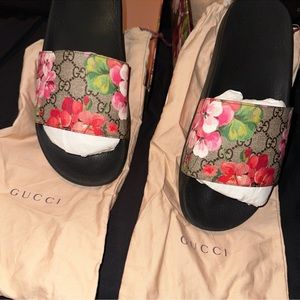 Gucci floral blooms size 42